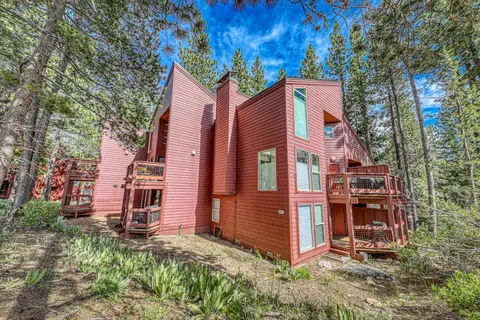 $367,000 | 12798 Northwoods Boulevard, Unit 425, Truckee, CA 96161