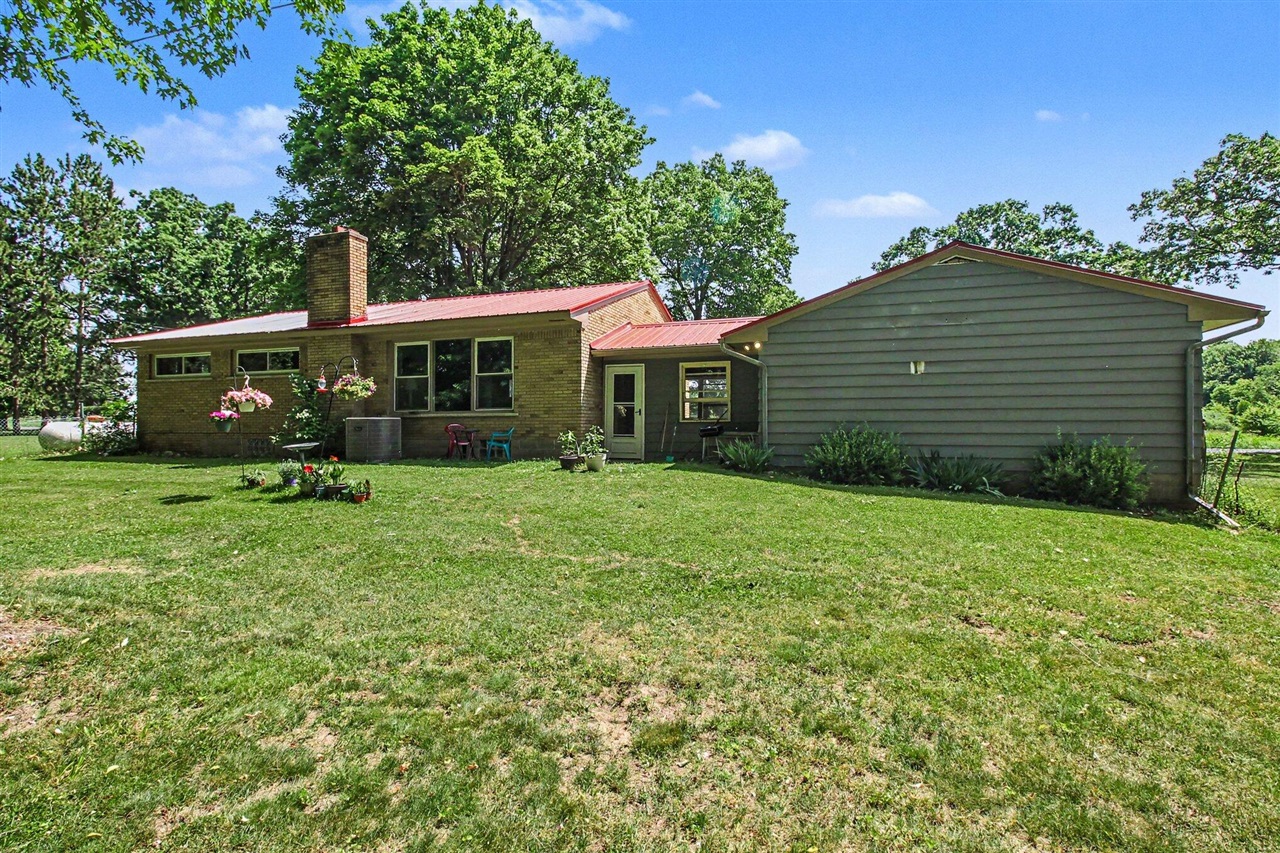 6025 Zimmer Road Haslett, MI 48840 - Photo 17 of 18 Gallery Image 17