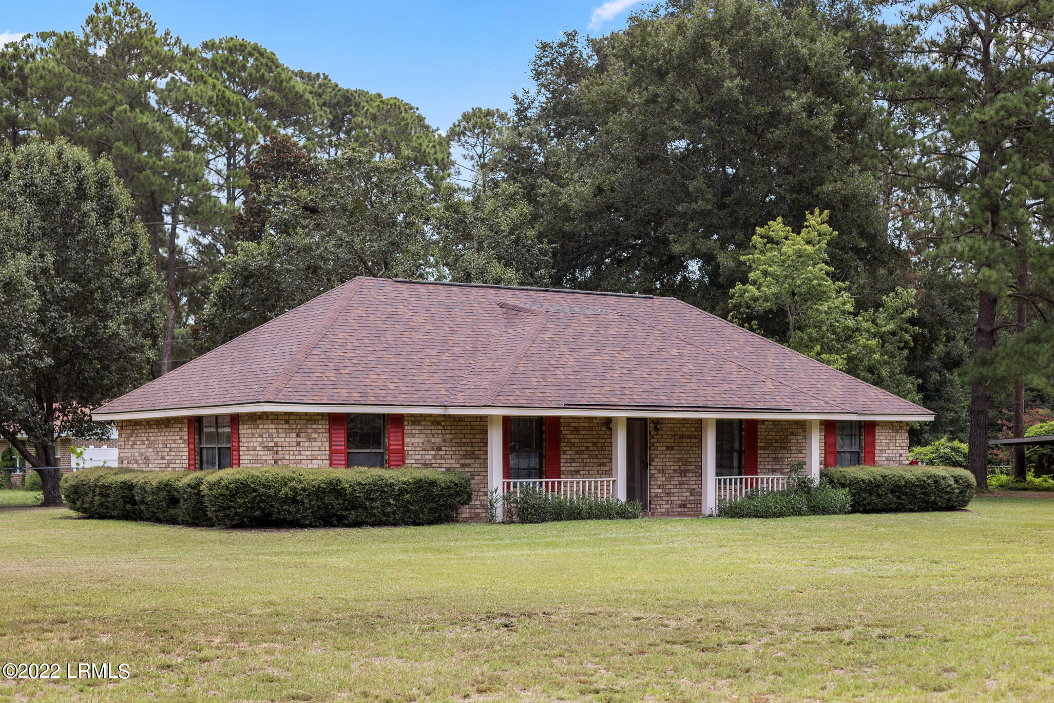 26 Log Hall Road Ridgeland, SC 29936 - Photo 1 of 29 2022_RE_Leah Melvin_26 Long Haul Rd_For