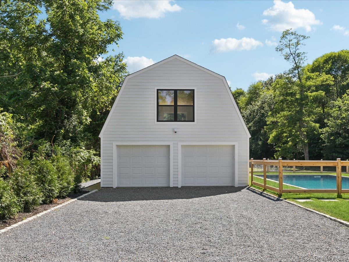 1579 North Sea Road Southampton, NY 11968 - Photo 34 of 41