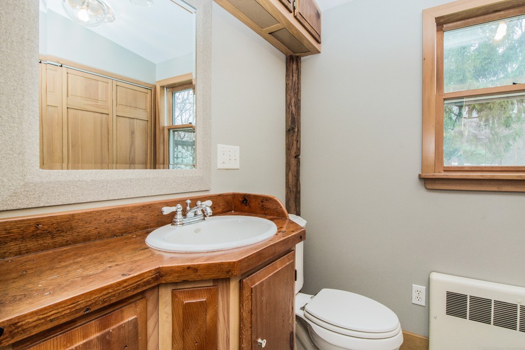 65 Pleasant Valley Road Amesbury, MA 01913 - Photo 11 of 30 Gallery Image 11