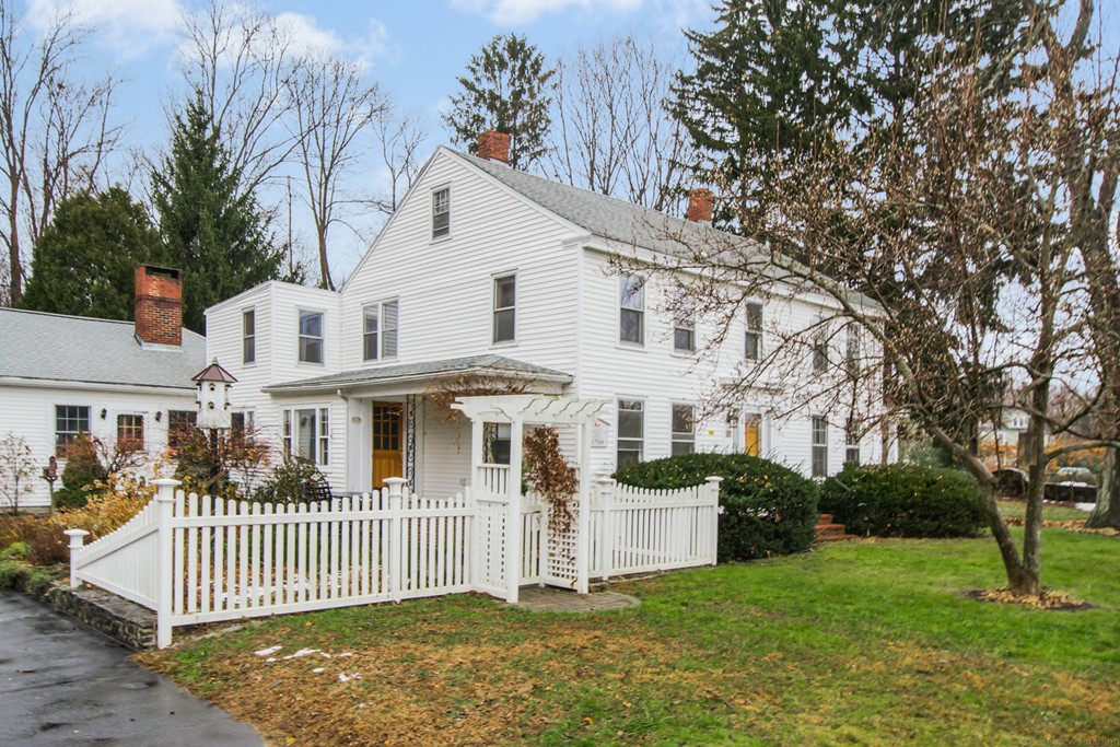 65 Pleasant Valley Road Amesbury, MA 01913 - Photo 2 of 30 Gallery Image 2