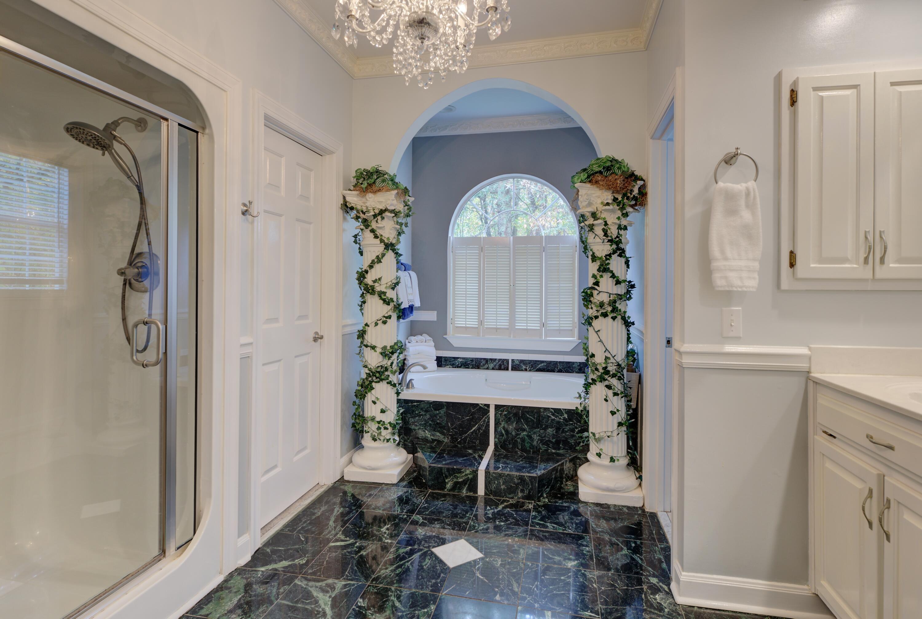 2600 Brown Ridge Lane Hixson, TN 37343 - Photo 17 of 50 Primary Bathroom