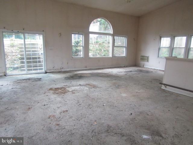 1467 Roxanna Road Northwest Washington, DC 20012 - Photo 6 of 17 great room
