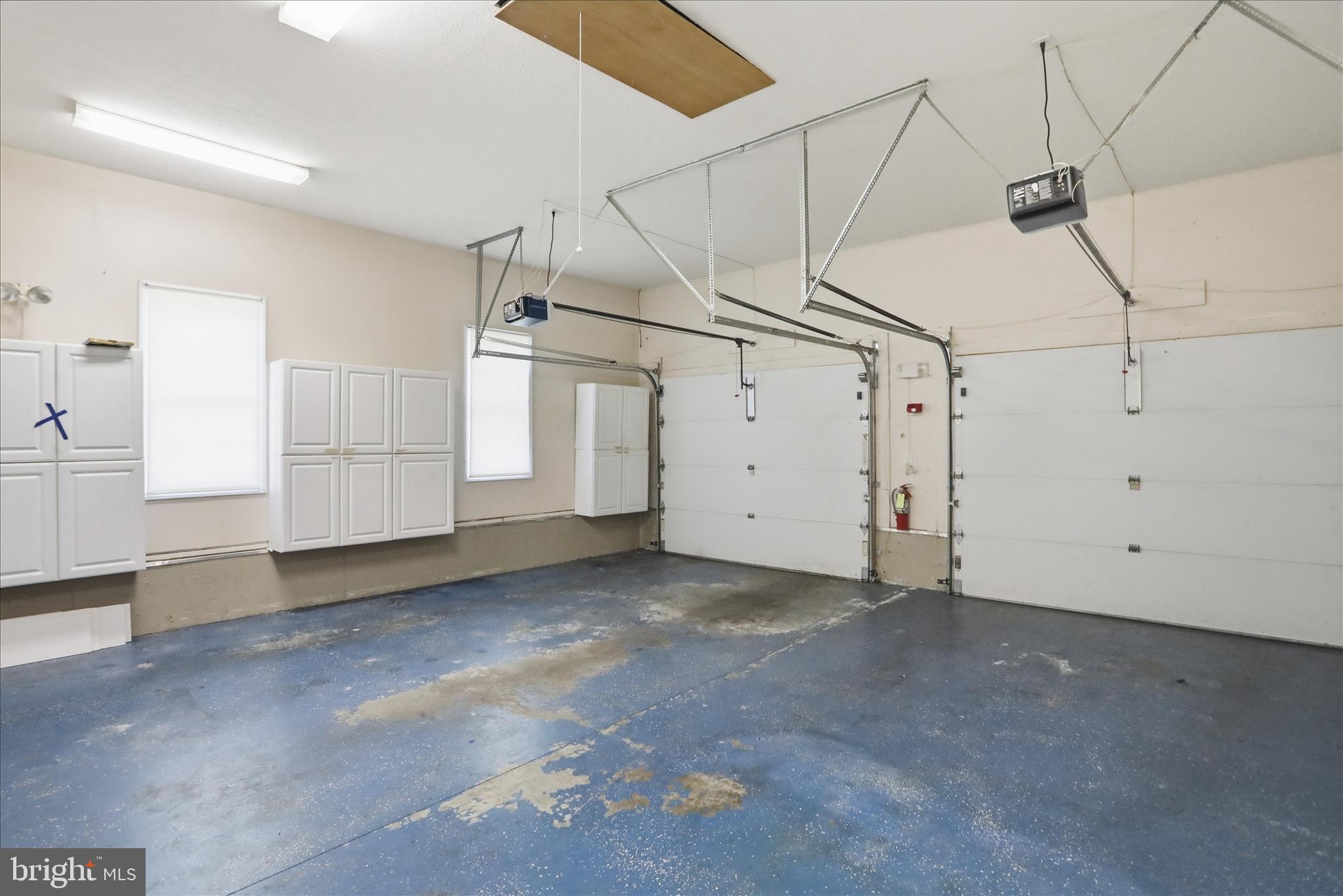 13605 McKenzie Tower Road Southwest Cumberland, MD 21502 - Photo 41 of 63 Interior of attached garage