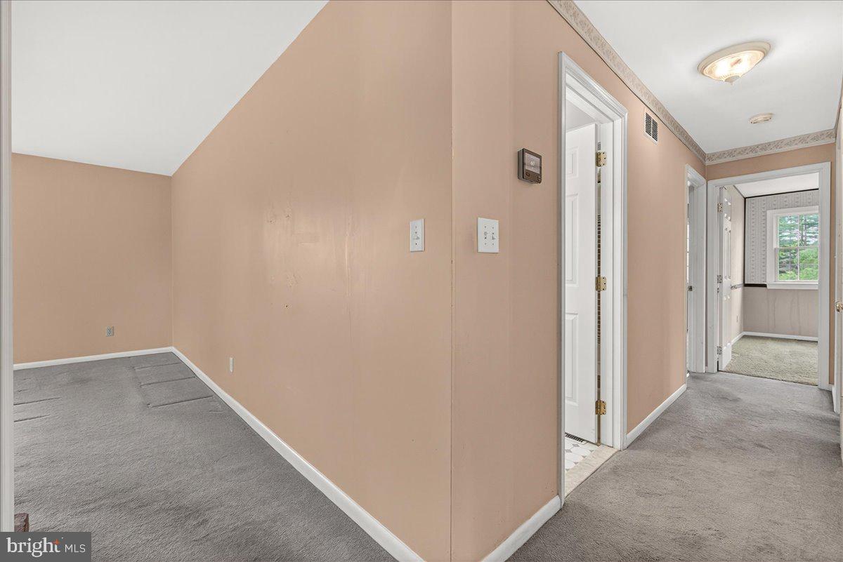 9 West Obrecht Road Sykesville, MD 21784 - Photo 14 of 30