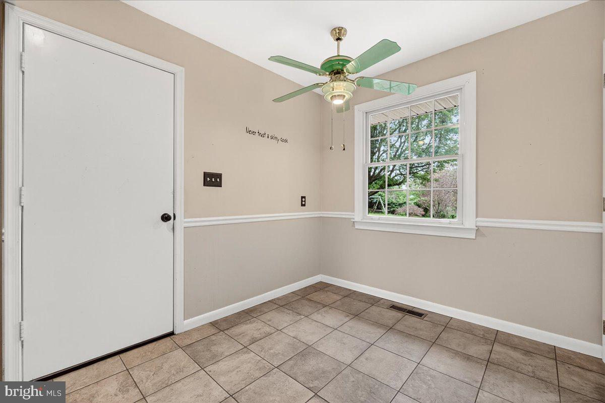 9 West Obrecht Road Sykesville, MD 21784 - Photo 15 of 30