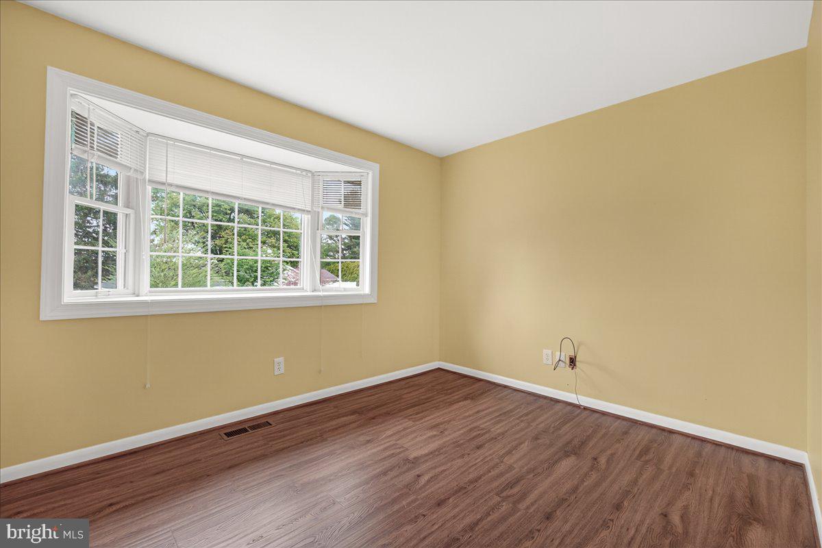 9 West Obrecht Road Sykesville, MD 21784 - Photo 17 of 30