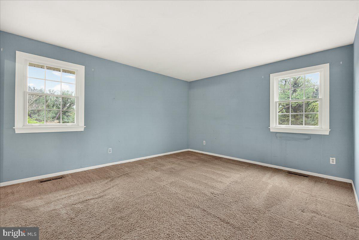 9 West Obrecht Road Sykesville, MD 21784 - Photo 19 of 30