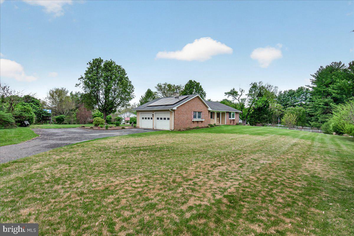 9 West Obrecht Road Sykesville, MD 21784 - Photo 25 of 30