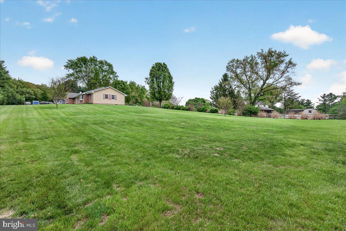 9 West Obrecht Road Sykesville, MD 21784 - Photo 26 of 30