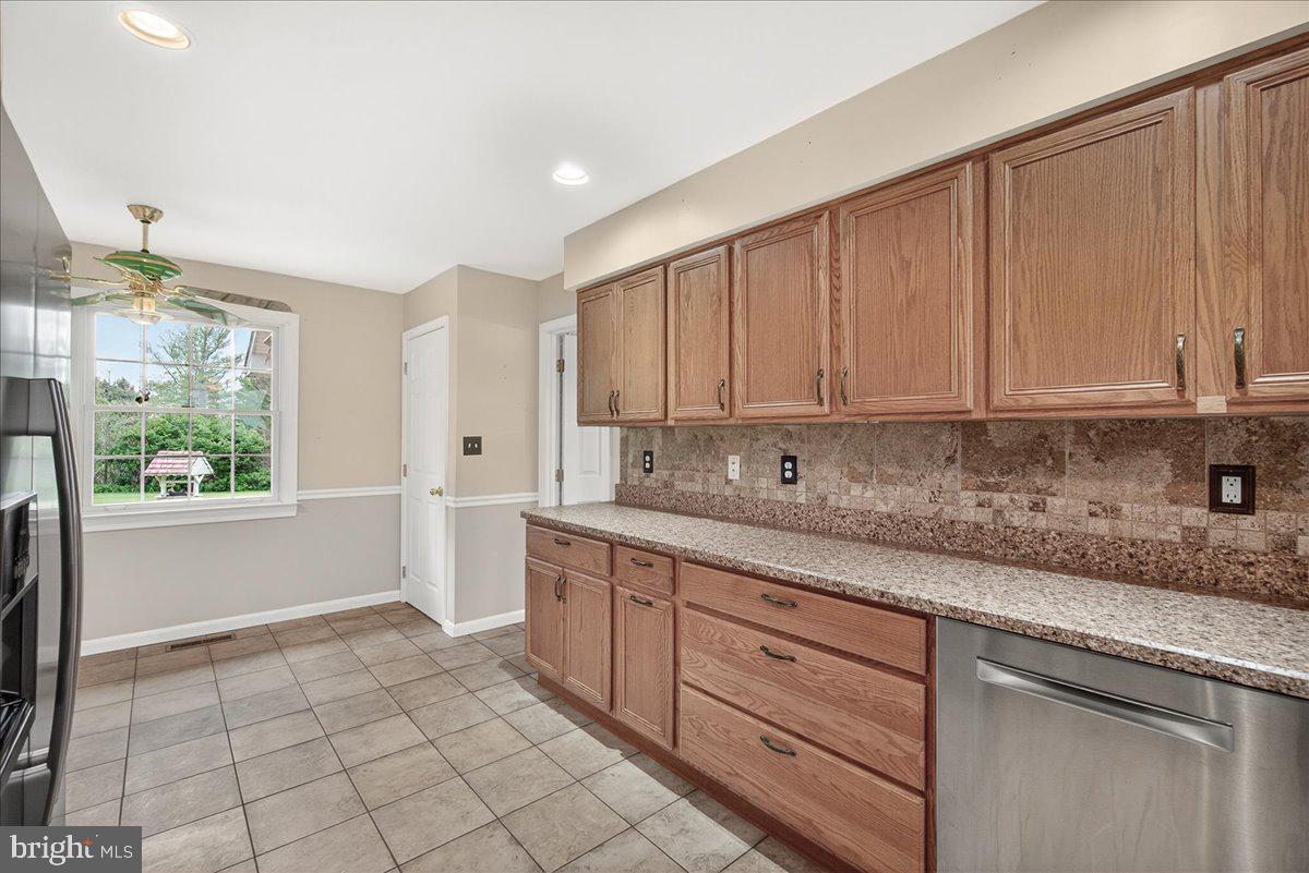 9 West Obrecht Road Sykesville, MD 21784 - Photo 9 of 30