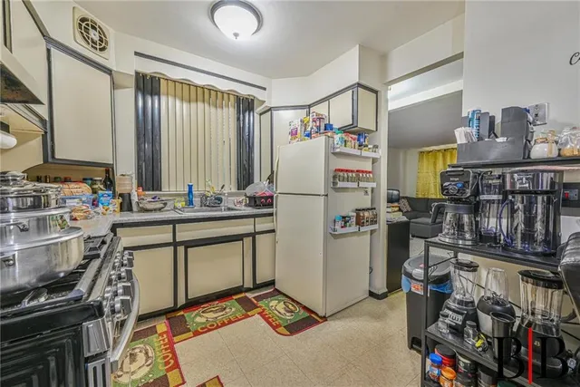 $888,000 | 2076 East 63rd Street | Mill Basin