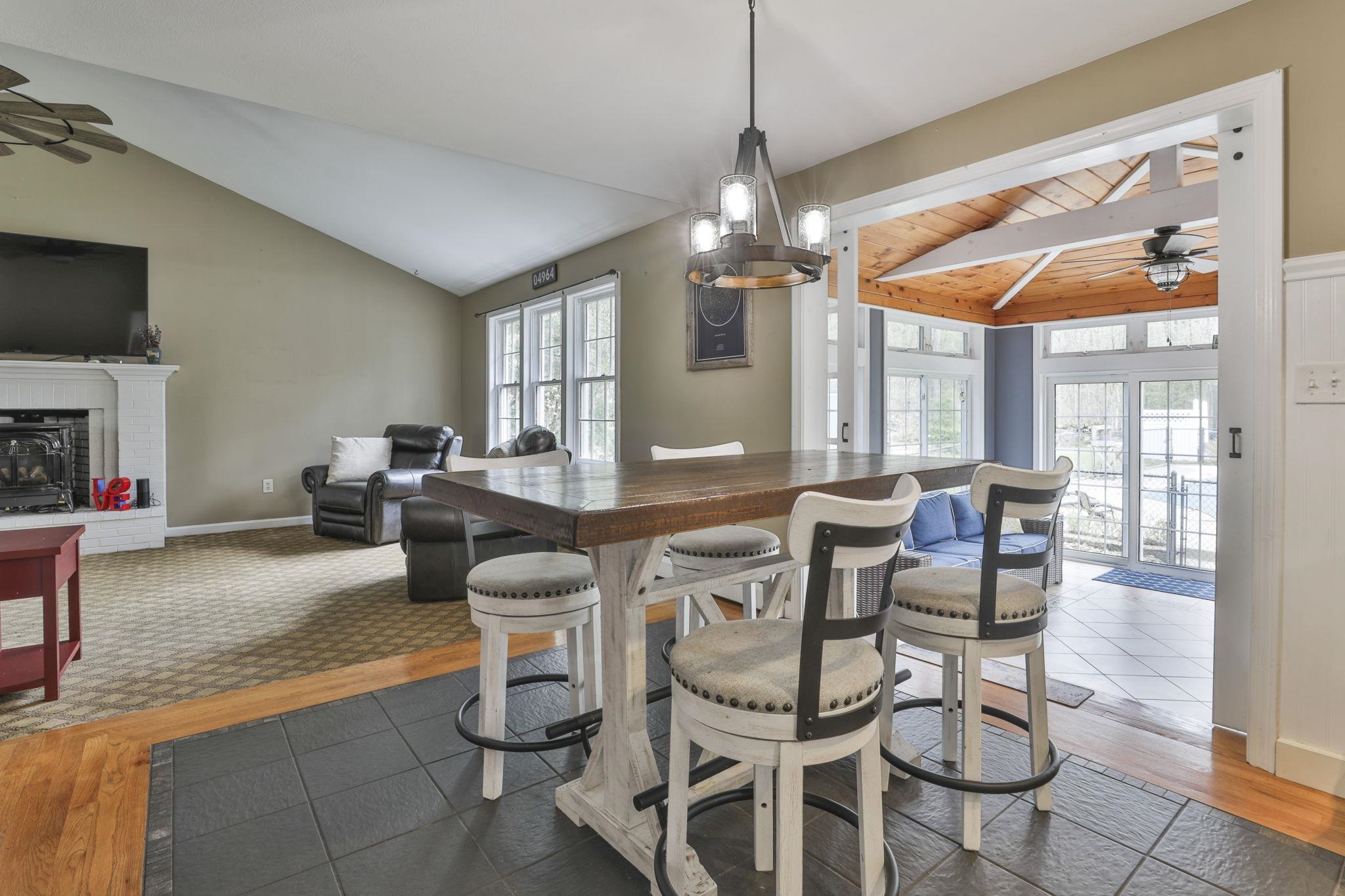 7 Drake Lane Derry, NH 03038 - Photo 11 of 46