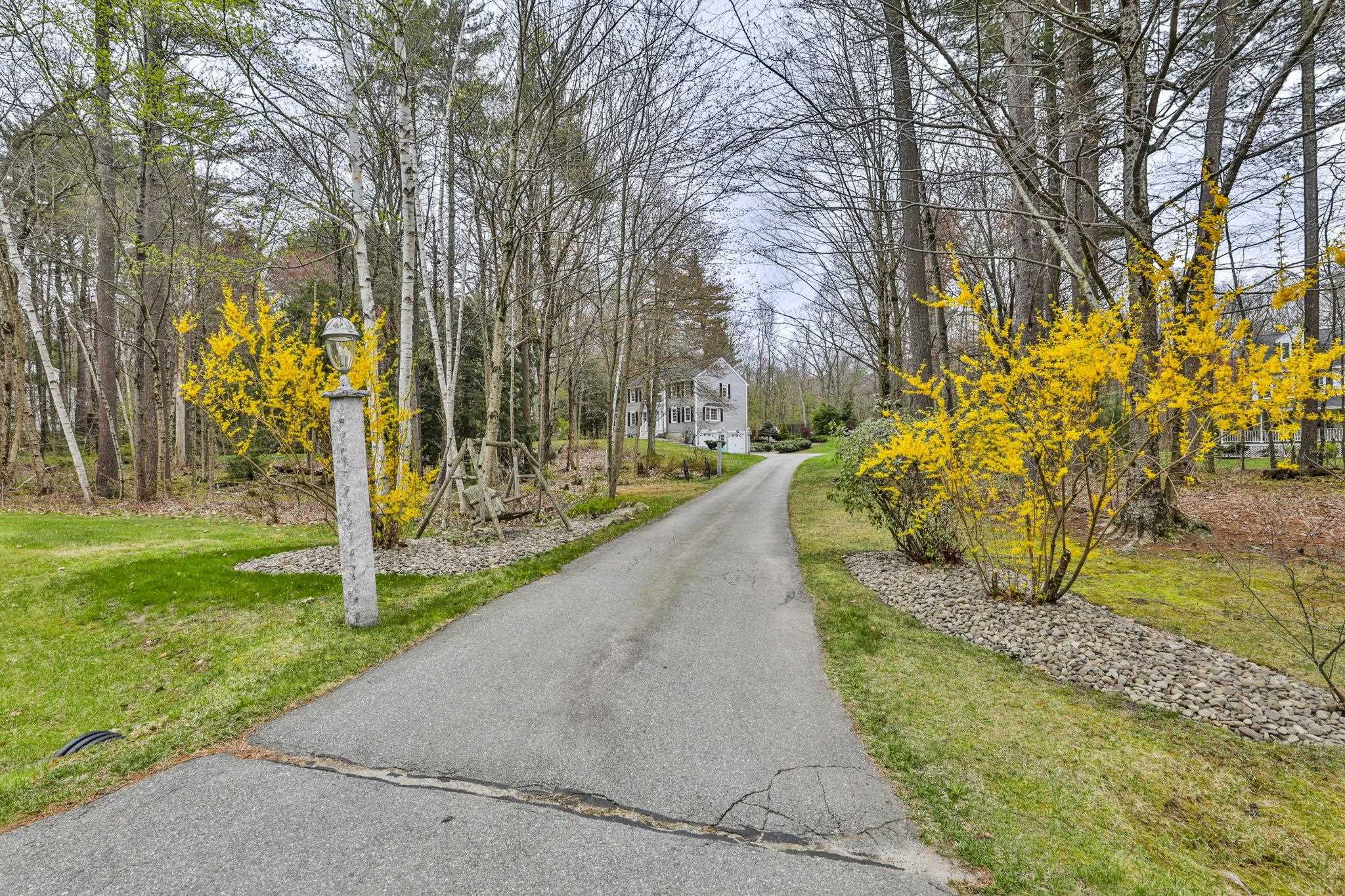 7 Drake Lane Derry, NH 03038 - Photo 43 of 46