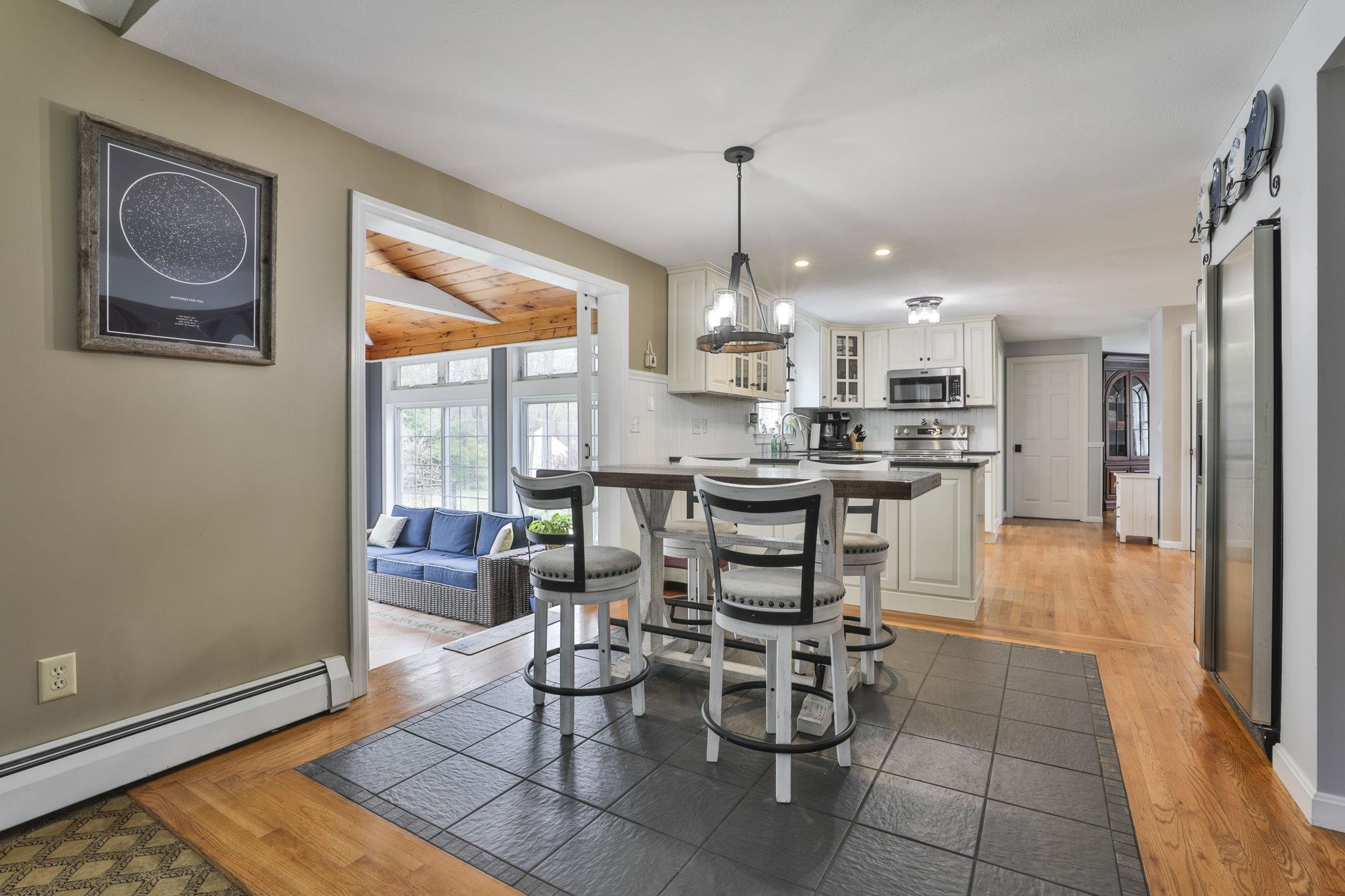 7 Drake Lane Derry, NH 03038 - Photo 10 of 46