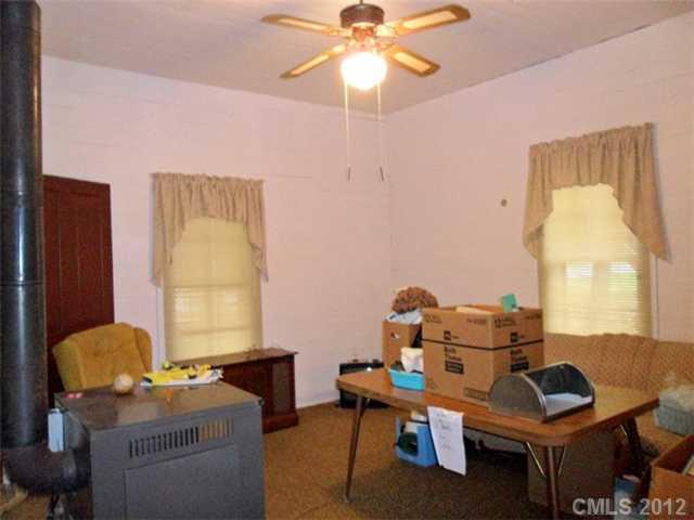 705 Requa Road, Unit 191193 Cherryville, NC 28021 - Photo 2 of 10 Gallery Image 2