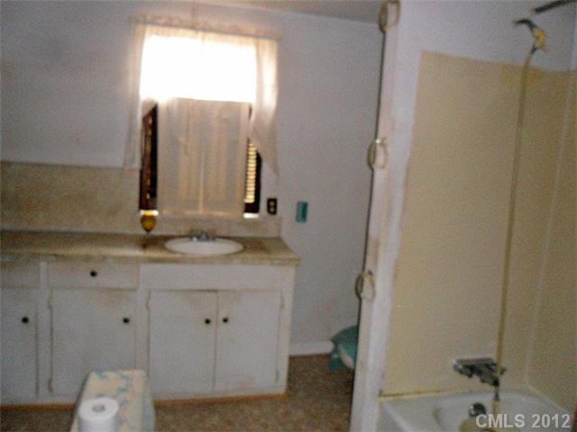 705 Requa Road, Unit 191193 Cherryville, NC 28021 - Photo 7 of 10 Gallery Image 7