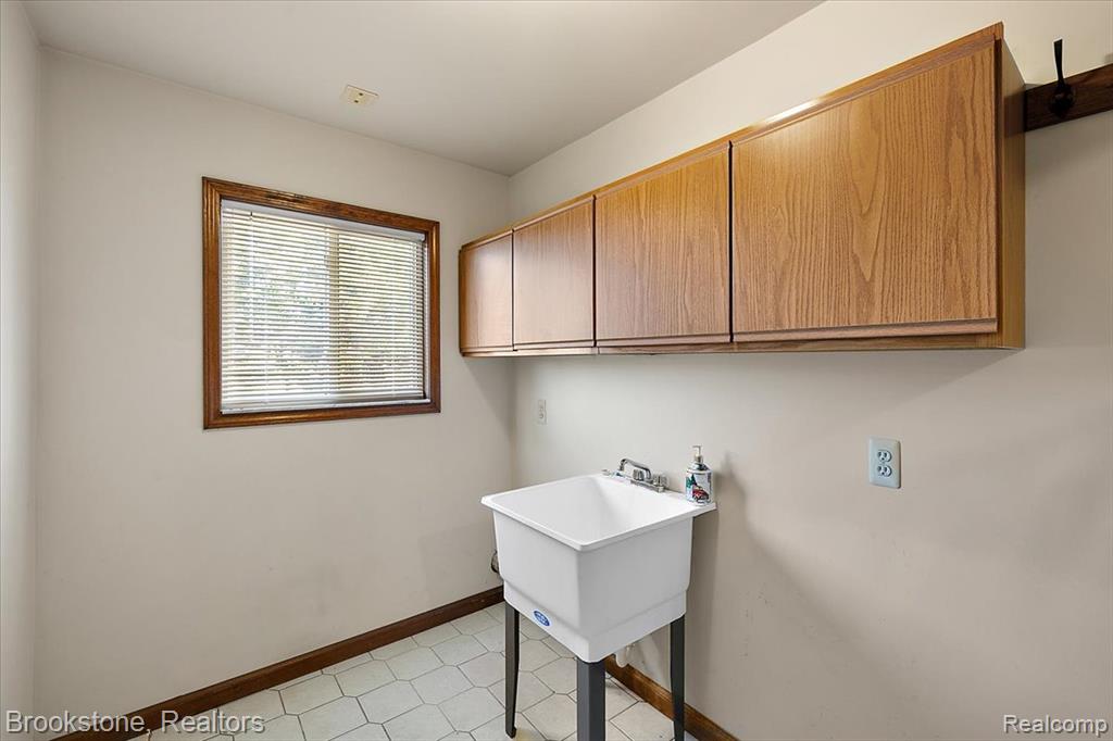 49650 Card Road Macomb, MI 48044 - Photo 40 of 59 Gallery Image 40