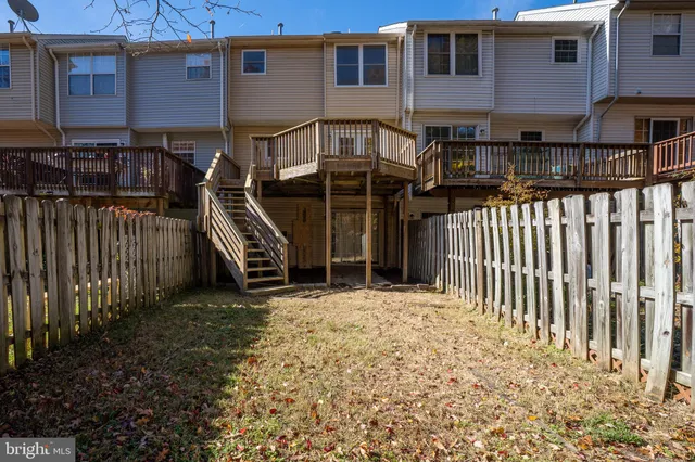 $359,800 | 11209 Kings Crest Court, Fredericksburg, VA 22407