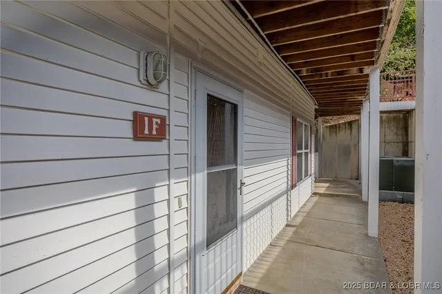 $380,000 | 91 Moeller Way, Unit 1F, Camdenton, MO 65020