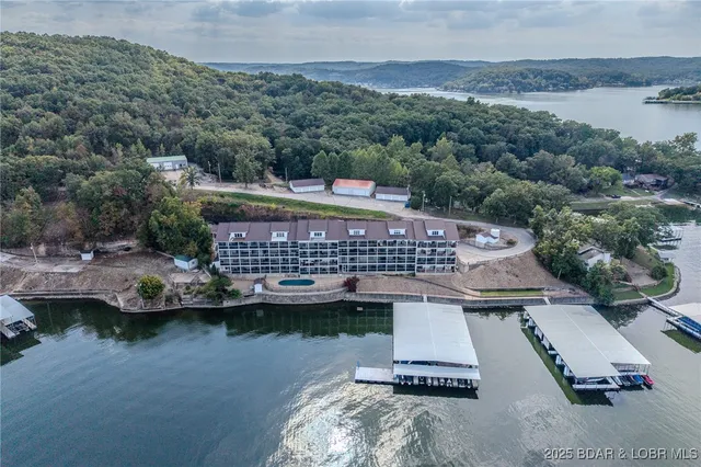 $380,000 | 91 Moeller Way, Unit 1F, Camdenton, MO 65020