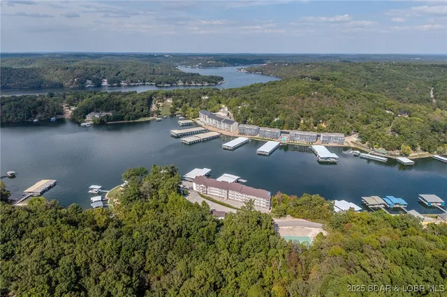 $380,000 | 91 Moeller Way, Unit 1F, Camdenton, MO 65020