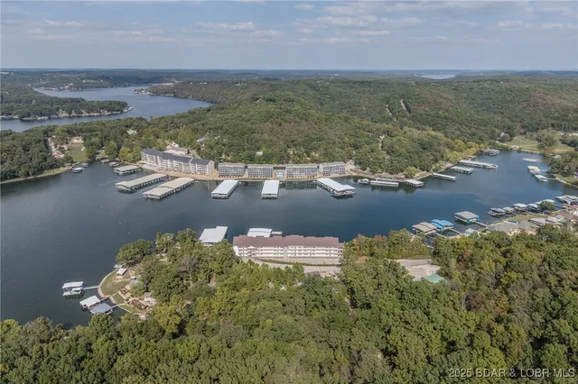 $380,000 | 91 Moeller Way, Unit 1F, Camdenton, MO 65020