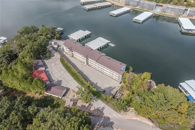 $380,000 | 91 Moeller Way, Unit 1F, Camdenton, MO 65020