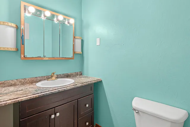 $240,000 | 405 Elm Street, Henderson, MN 56044