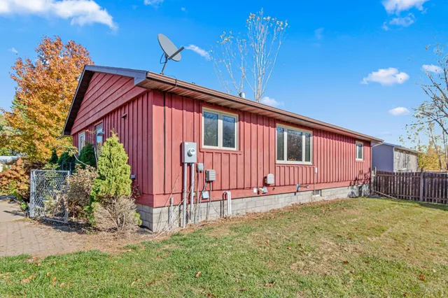 $240,000 | 405 Elm Street, Henderson, MN 56044