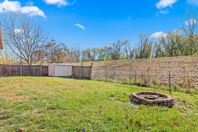 $240,000 | 405 Elm Street, Henderson, MN 56044