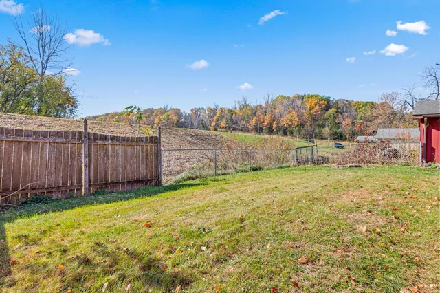 $240,000 | 405 Elm Street, Henderson, MN 56044