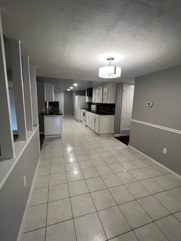 $1,900 | 8103 Edgebrook Forest Court, Houston, TX 77088