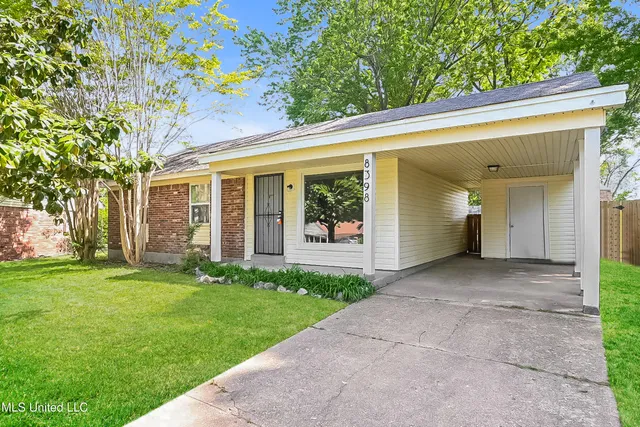 $1,255 | 8398 Hickory Cove, Southaven, MS 38671