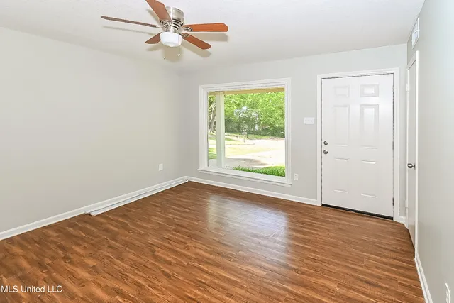 $1,255 | 8398 Hickory Cove, Southaven, MS 38671