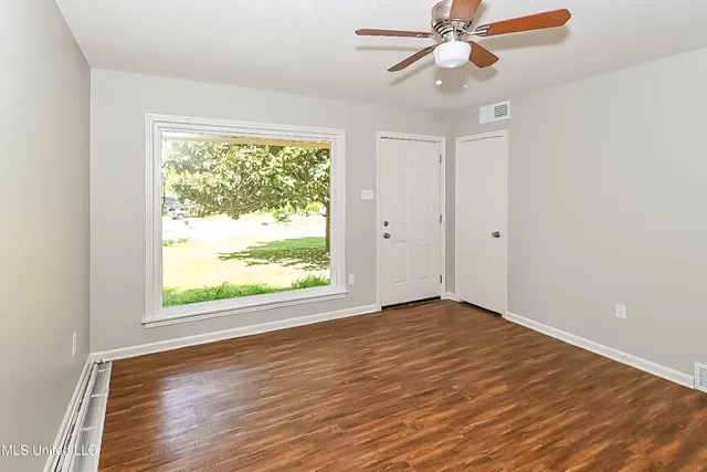 $1,255 | 8398 Hickory Cove, Southaven, MS 38671