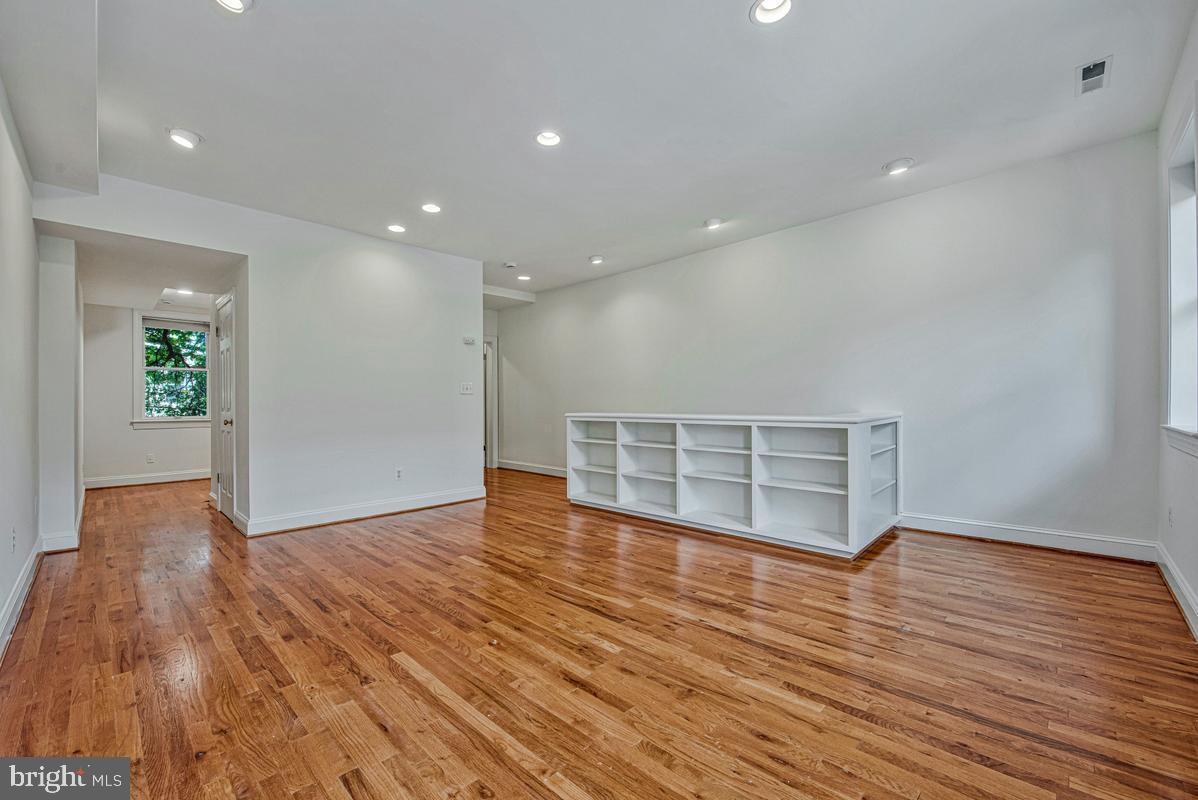 1233 4th Street Northwest Washington, DC 20001 - Photo 19 of 31