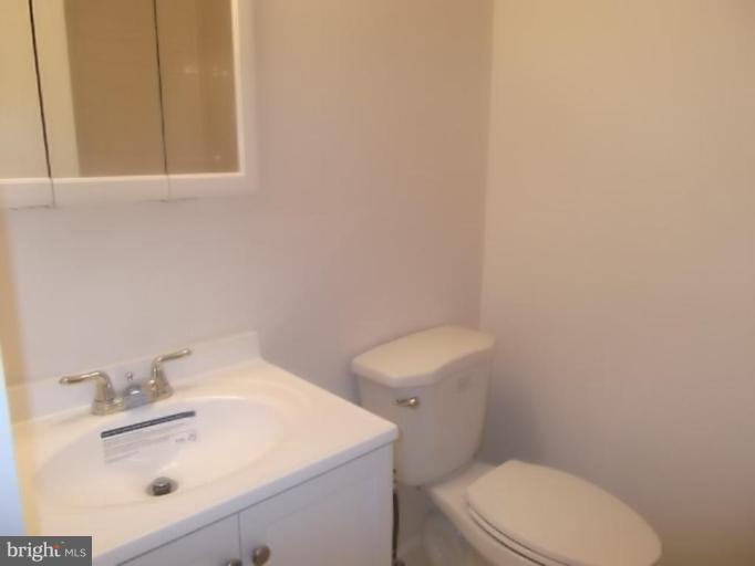 11627 Stoneview Square, Unit 78/1B Reston, VA 20191 - Photo 17 of 19 Bath #2