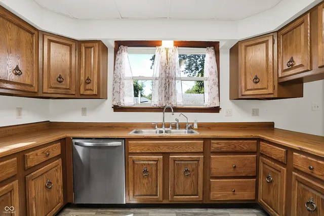 $188,900 | 310 Franklin Street, Knightstown, IN 46148