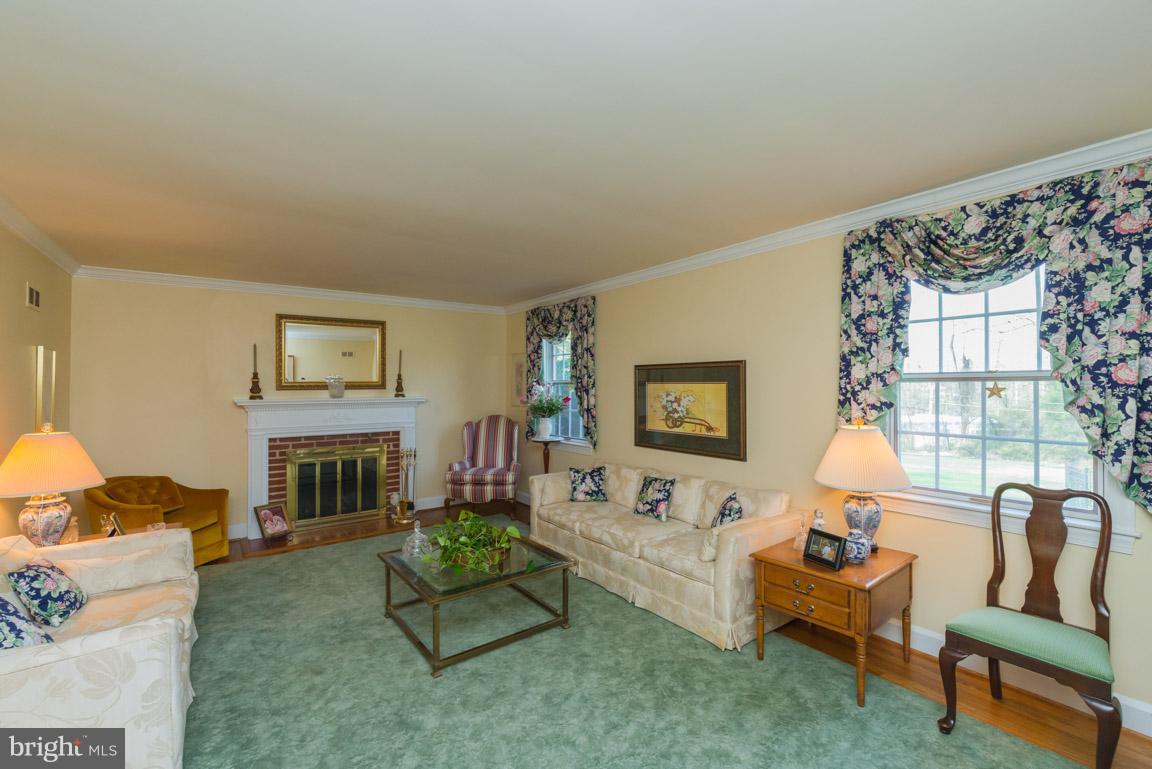 1314 Milldam Road Baltimore, MD 21286 - Photo 14 of 35 Living Room or a maybe a large dining room?