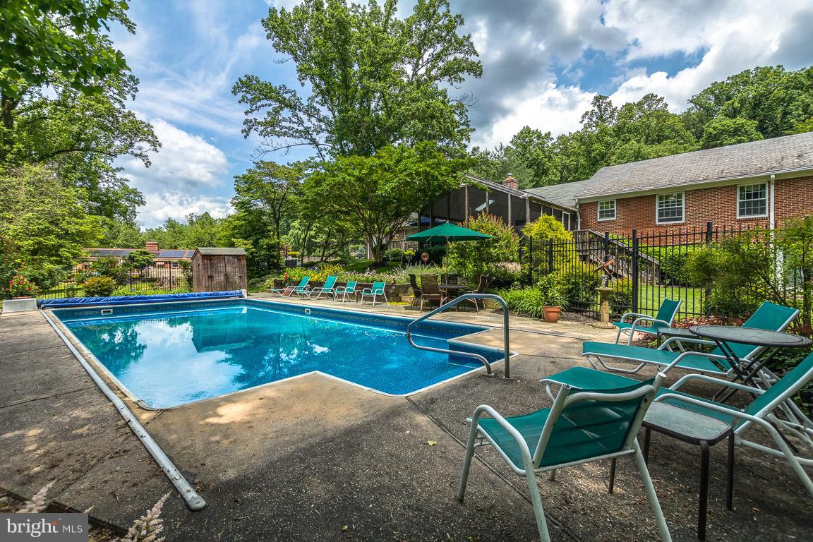1314 Milldam Road Baltimore, MD 21286 - Photo 33 of 35 Pool with a New Liner!