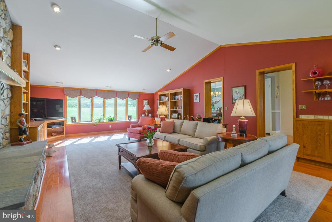1314 Milldam Road Baltimore, MD 21286 - Photo 7 of 35 This room is amazing!