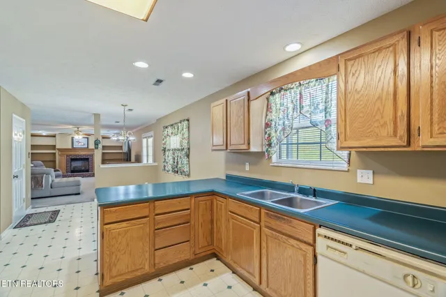 $410,000 | 337 Nicely Trail, Powell, TN 37849