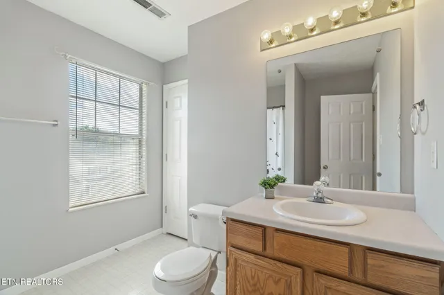 $410,000 | 337 Nicely Trail, Powell, TN 37849