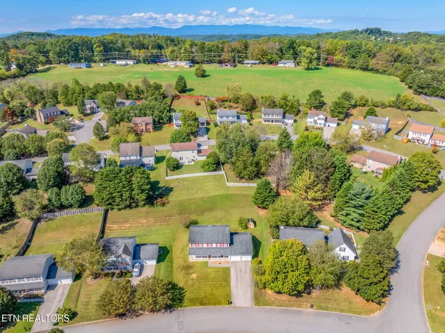 $410,000 | 337 Nicely Trail, Powell, TN 37849