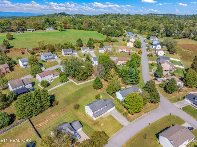 $410,000 | 337 Nicely Trail, Powell, TN 37849