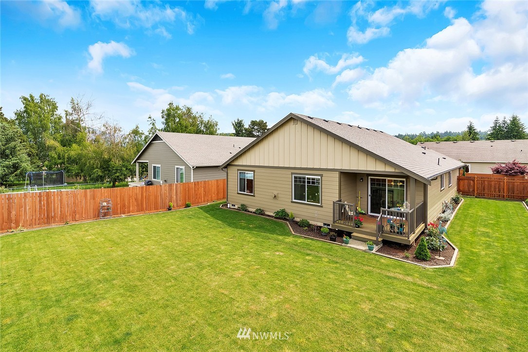 1805 Tundra Loop Mount Vernon, WA 98273 - Photo 2 of 20