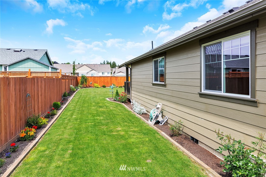 1805 Tundra Loop Mount Vernon, WA 98273 - Photo 17 of 20