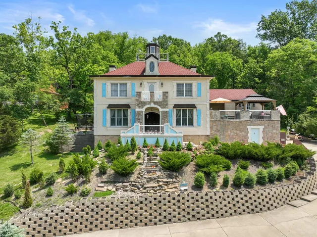 $799,900 | 19534 Longview Drive, Lawrenceburg, IN 47025